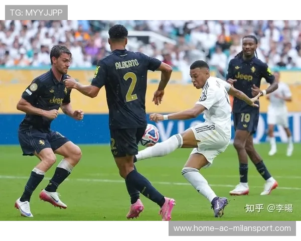 登贝莱金球夜幕后故事:姆巴佩深夜打来电话祝贺,登贝莱与姆巴佩对比 登贝莱金球夜幕后故事:姆巴佩深夜打来电话祝贺,登贝莱与姆巴佩对比