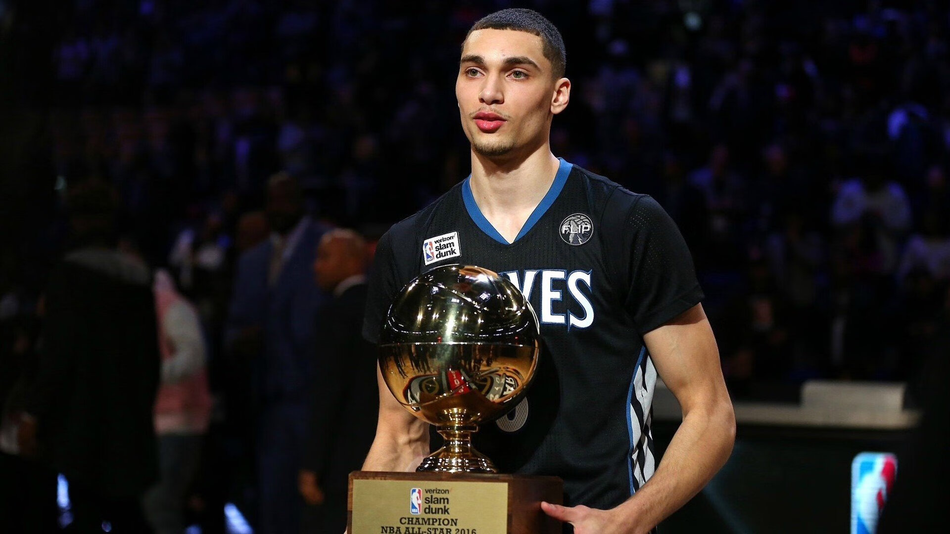 详细阅读:米兰体育APP下载-东契奇全场22投9中,砍下29分11篮板10助攻3抢断,东契奇克服颈伤触底反弹 单节暴走狂砍19分强势收胜 米兰体育APP下载-东契奇全场22投9中,砍下29分11篮板10助攻3抢断,东契奇克服颈伤触底反弹 单节暴走狂砍19分强势收胜